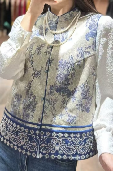 图片 25BJZ007 真丝羊毛设计款马甲（青花瓷）